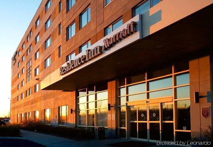 Residence Inn By Marriott Montreal Airport Dorval Exterior photo